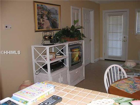 4th image of 663 Wm Hilton Pkwy APT 3202