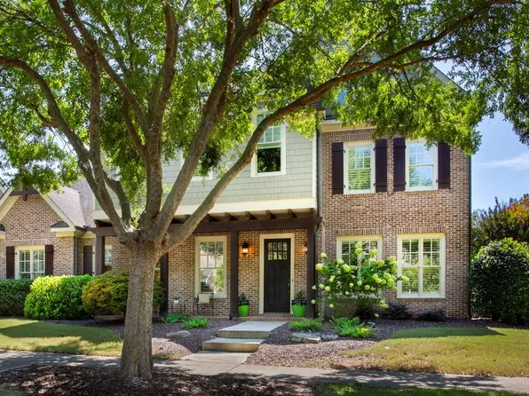 1095 Lunsford Cir, Alpharetta, GA 30004