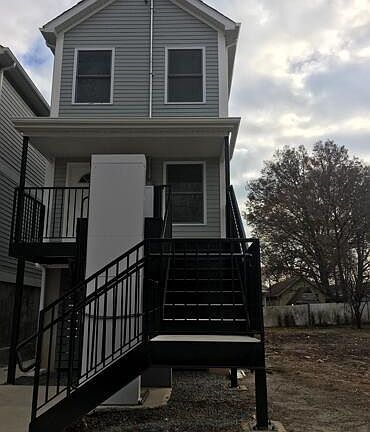 2nd image of 822 Nugent Ave