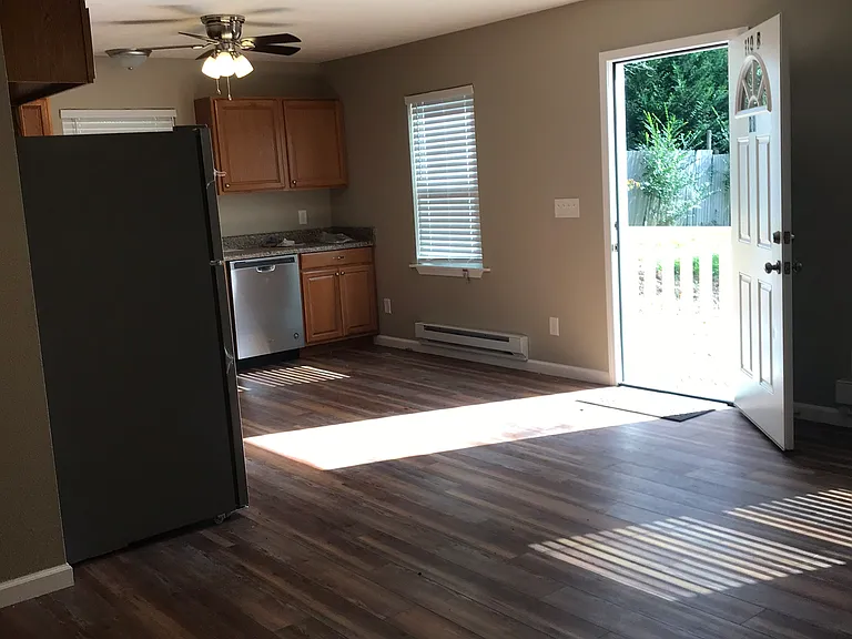 110 Felmet St #2B — Photo 11
