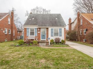 1713 Mayburn St, Dearborn, MI 48128