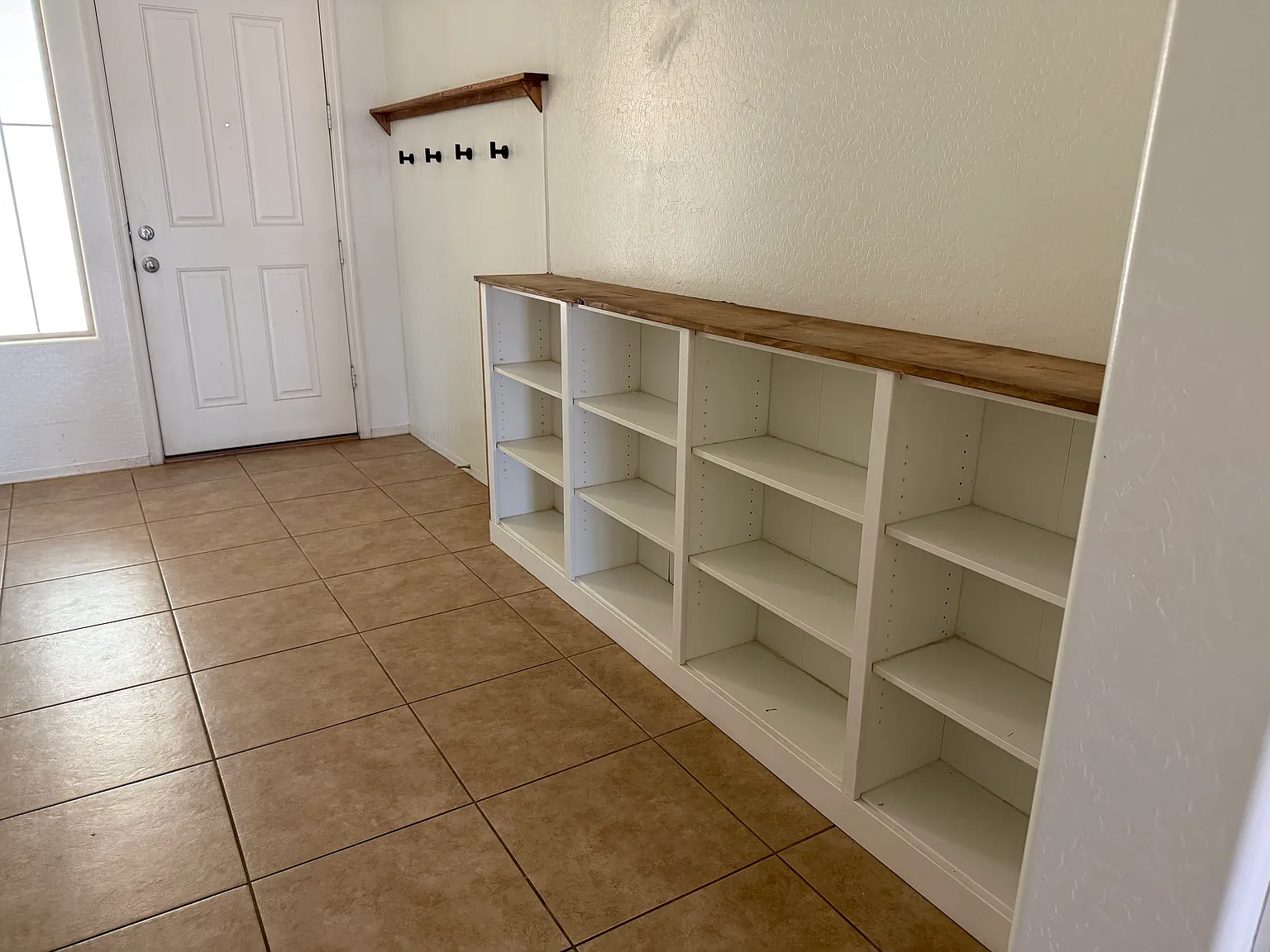 4 bed, 1967 sqft, $2,600 — Photo 3
