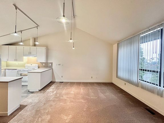 2nd image of 1609-1623 SW Montgomery St #338-1621