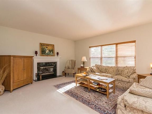 3rd image of 5226 Hickory Pointe Blvd