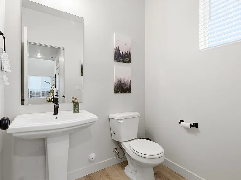 1125 N Clifton Dr — Photo 16