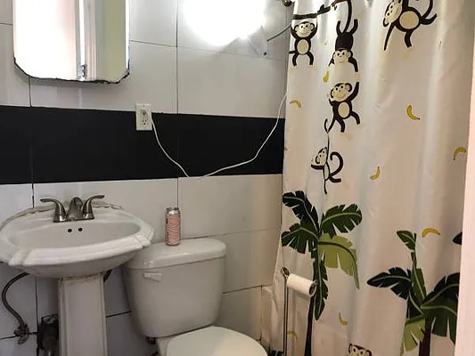 Rented by Premier Metro Realty Corp | media 27