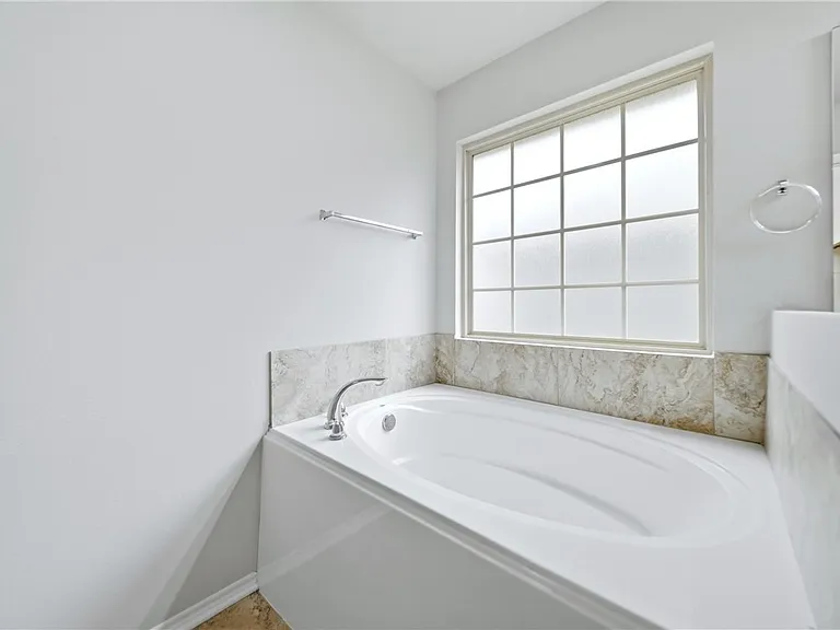 5247 Sagewood Dr — Photo 22
