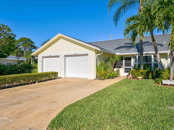 3rd image of 10867 SE Sea Pines Cir