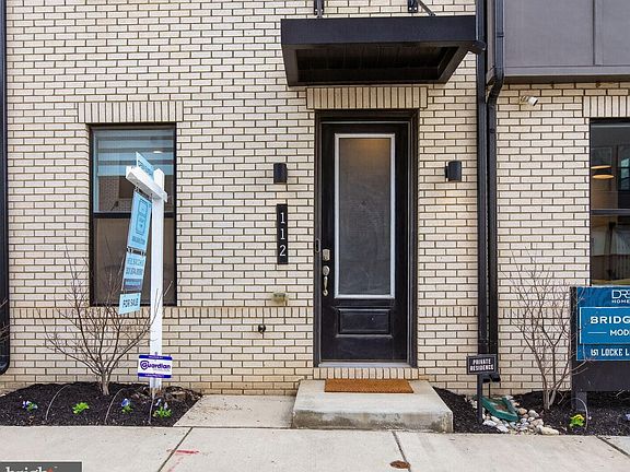 3rd image of 112 Glass Ln