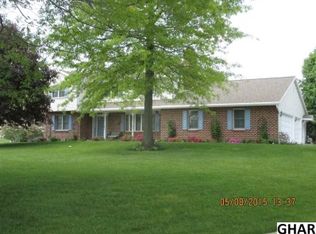 7 Laurel Oak Dr, Boiling Springs, PA 17007