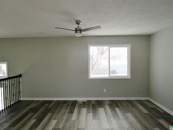 4th image of 1109 F St