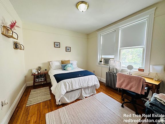 5th image of 20 Colborne Rd APT 22