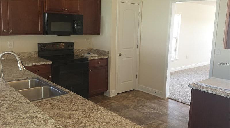 2nd image of 1205 Kellogg Dr