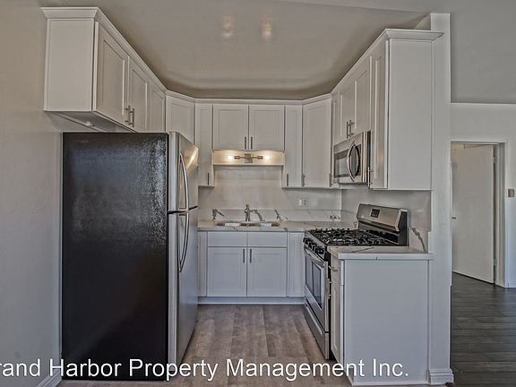 4th image of 1416 12th St APT 3