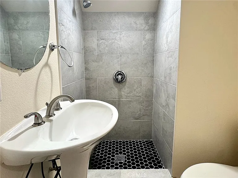 2938 Ballesteros Ln — Photo 17