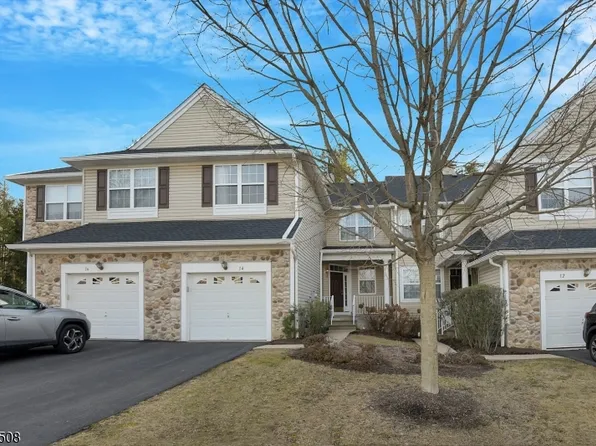 14 Scarlet Oak Dr, Montgomery Twp., NJ 08540