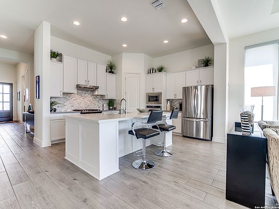 3rd image of 29734 Elkhorn Ridge