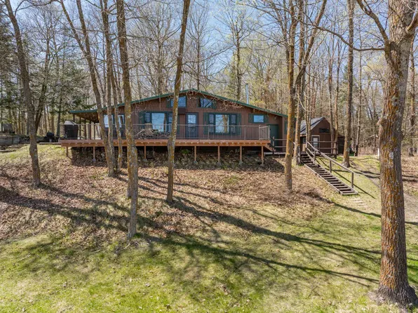 10380 Vermillion Point Dr NE, Deer River, MN 56636