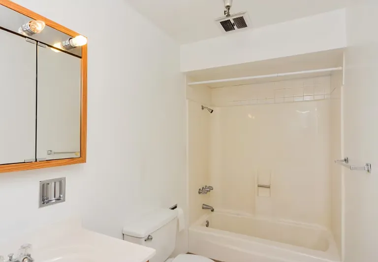 10029 Kennedy Ave — Photo 15