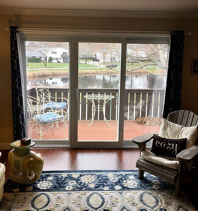 LR/triple sliders/deck/pond