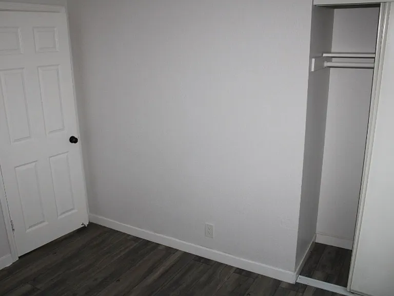 130 Aster Ct — Photo 5