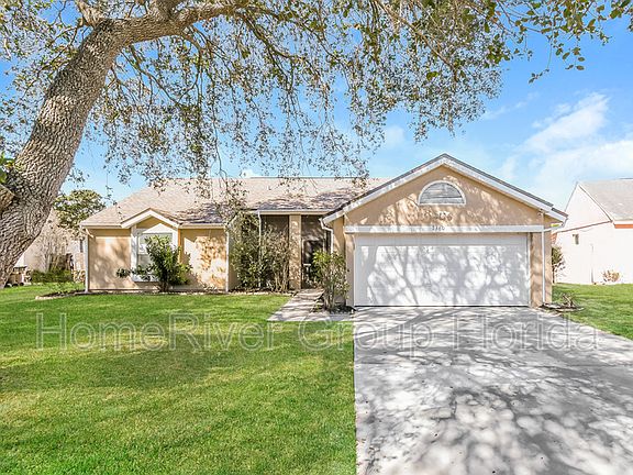 2nd image of 7360 Lazy Hill Dr