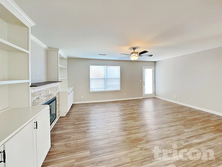 120 Altondale Dr — Photo 3