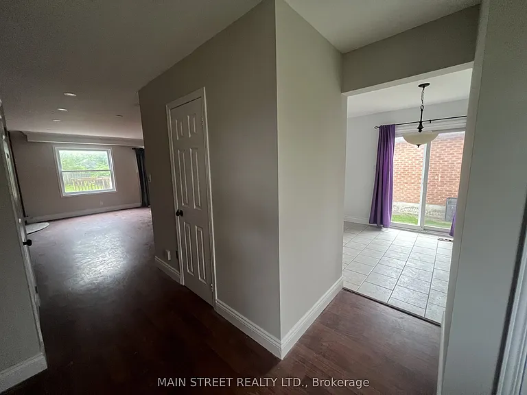 14 Ailsa Dr — Photo 7