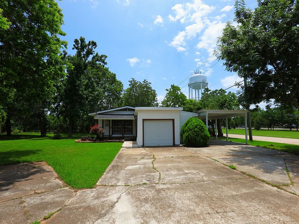 1st image of 302 Circle Way St