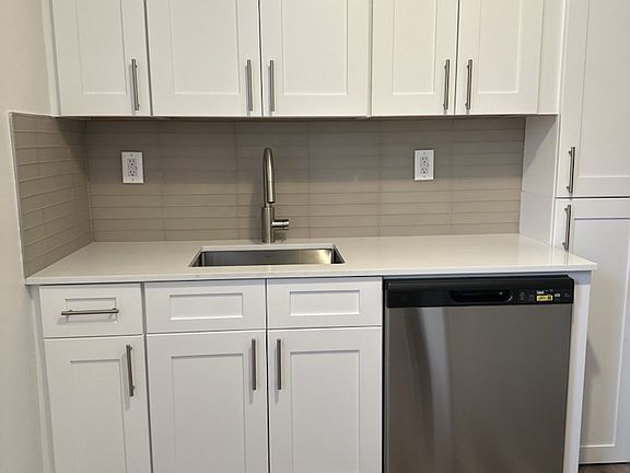 4th image of 10440 Queens Blvd #2J
