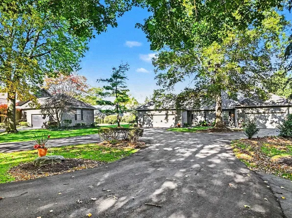 1309 E Erskine Manor Hl, South Bend, IN 46614