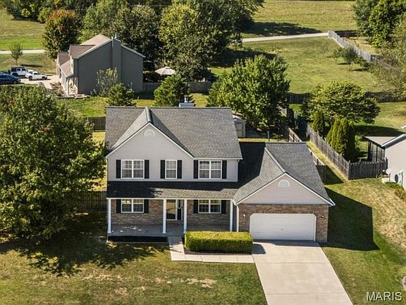 3rd image of 434 Wiegerstown Rd