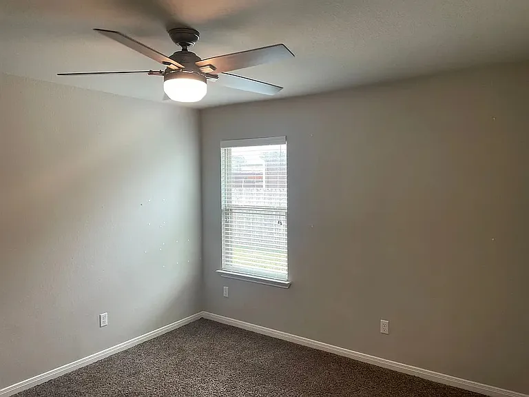 5317 Othello Dr — Photo 18