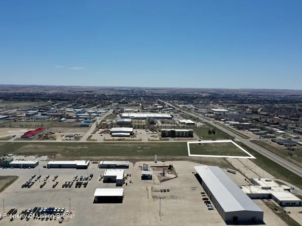 29th St W, Dickinson, ND 58601