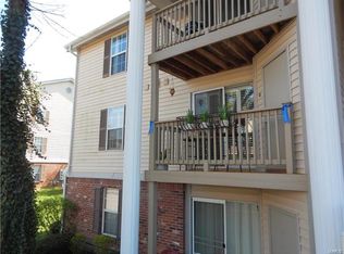 741 Ridgeside Dr APT G, Ballwin, MO 63021