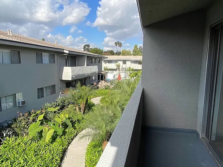 Tustin Palms Apartment Homes — Photo 64