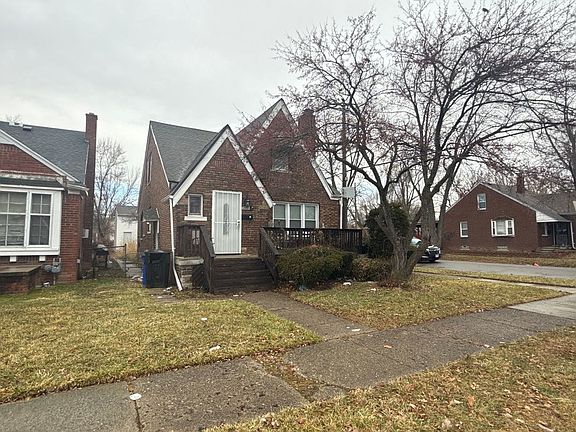 3rd image of 9661 Memorial St