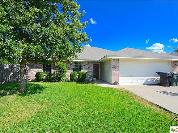 2nd image of 2413 Upland Bend Dr