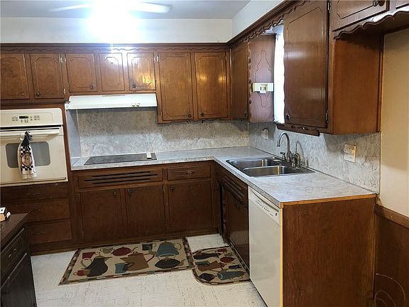 4th image of 4232 Epperly Dr