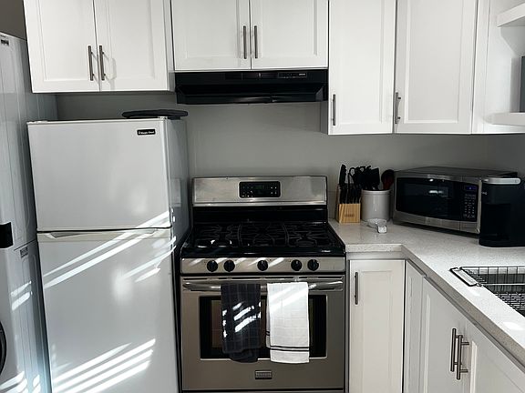 5th image of 13969 Flomar Dr #B
