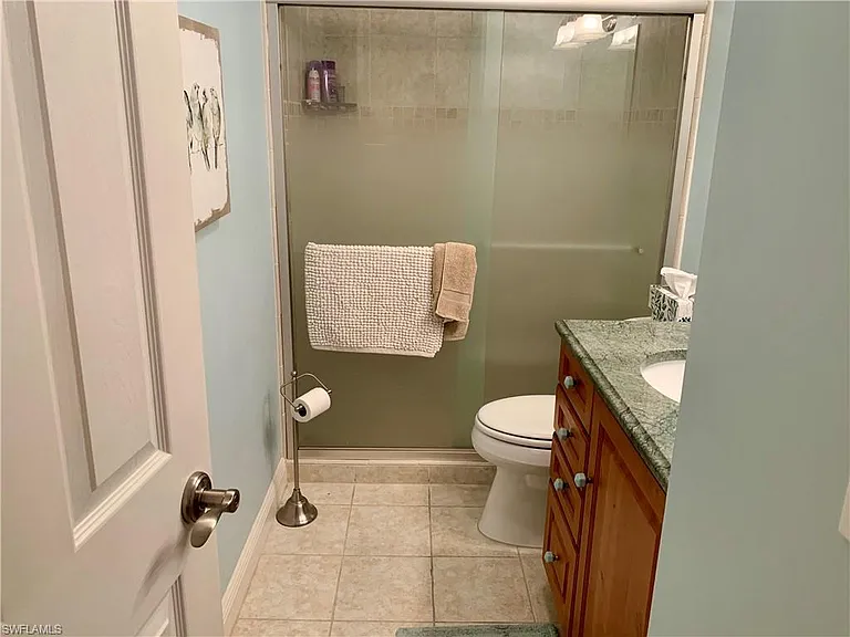 333 Harbour Dr #211 — Photo 31
