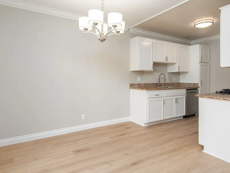 7120 Ramsgate Ave #106 — Photo 7
