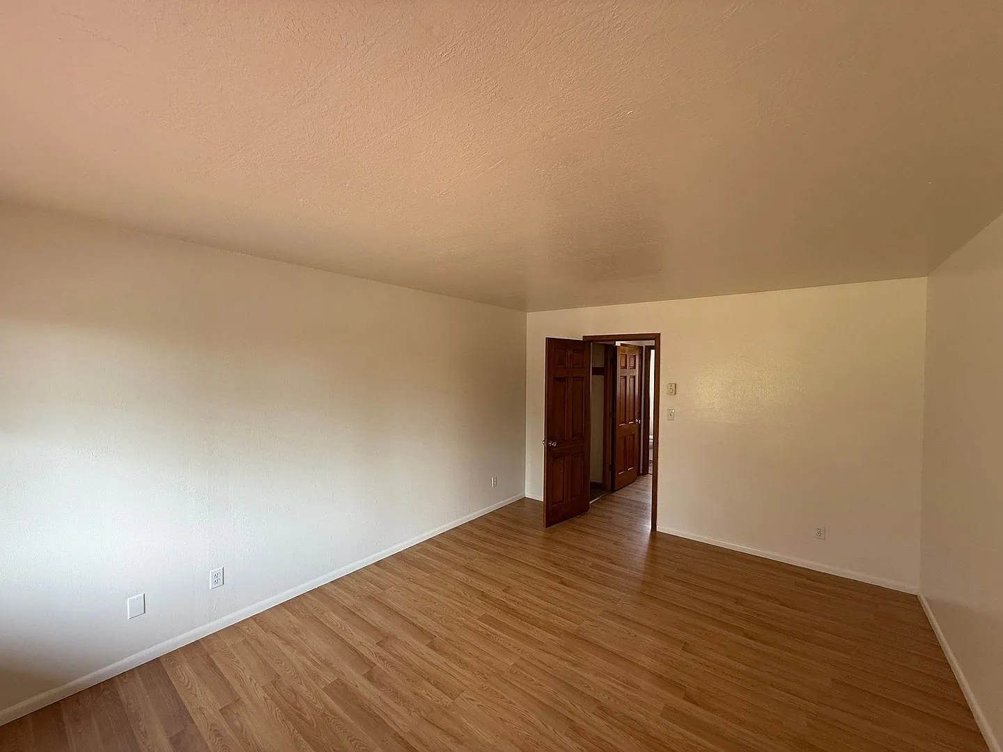1 bed, 1.0 bath, 680 sqft, $1,095 — Photo 3
