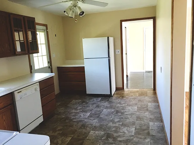 3 bed, 1.5 bath, 1224 sqft, $2,450 — Photo 4