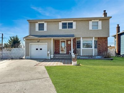 8 Patricia Court, Bethpage, NY, 11714