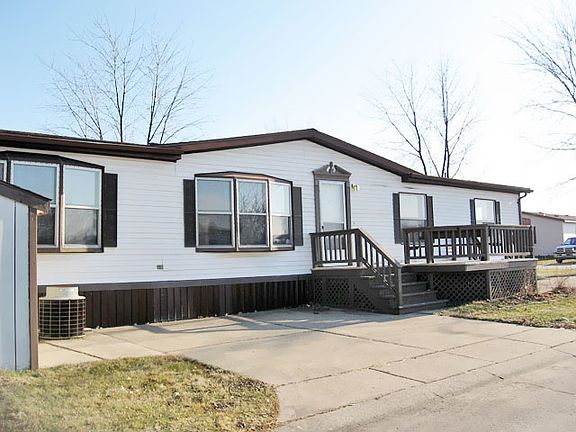 5th image of 15367 Parquet Dr