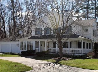 23368 Bluff Crest Dr, Elkhart, IN 46516