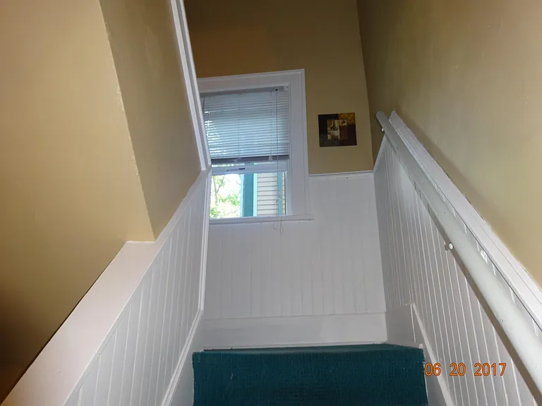 467 Norwood Ave #1R — Photo 6