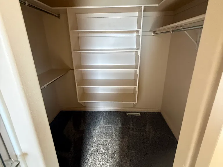 3888 Brighton Cir — Photo 13