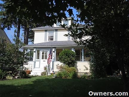 1st image of 77 Garfield Ave